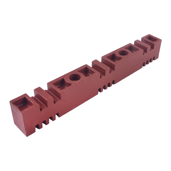 Busbar support insulators