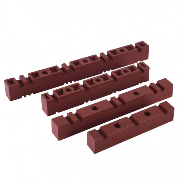 Busbar support insulators
